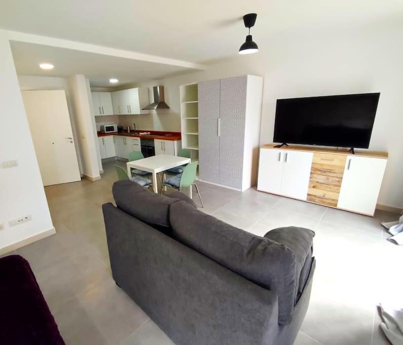 Apartament Near The Ocean In Playa San Juan 外观 照片