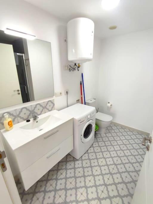 Apartament Near The Ocean In Playa San Juan 外观 照片